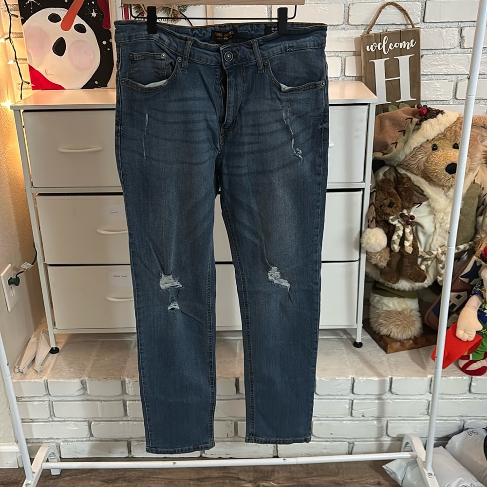 Ring of Fire women’s distressed medium wash jeans